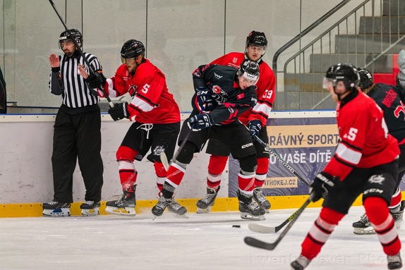 A-tým: HC Dvůr Králové nad Labem (4.10.2026) 3