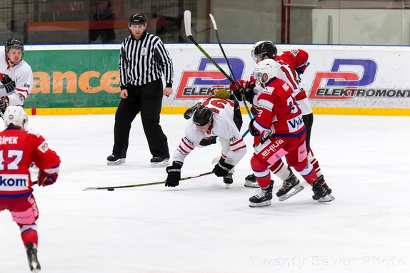 1. čtvrtfinále: HC Chrudim vs. BK Nová Paka (25.2.